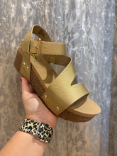 Load image into Gallery viewer, Biloxi Leather Strappy Wedge Sandal