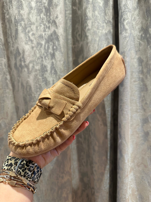 Driving Miss Daisy Flats