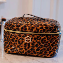 Load image into Gallery viewer, Hampton Case