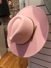 Load image into Gallery viewer, Wide Brim Hat